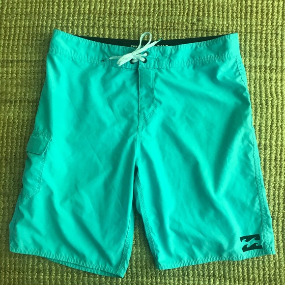 Billabong 10” Inseam All Day Board Shorts Size L